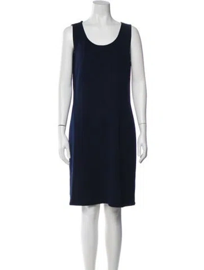 Pre-owned St John Scoop Neck Knee-length Dress In Blue