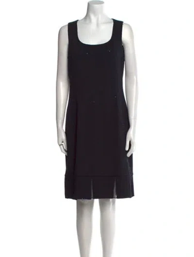 Pre-owned St John Scoop Neck Knee-length Dress In Blue