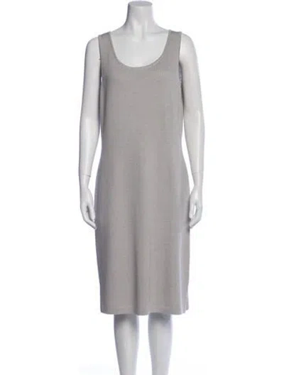 Pre-owned St John Scoop Neck Knee-length Dress In Gray