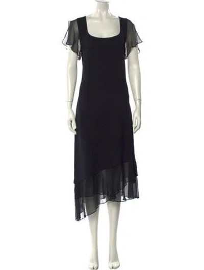 Pre-owned St John Scoop Neck Knee-length Dress In Multi
