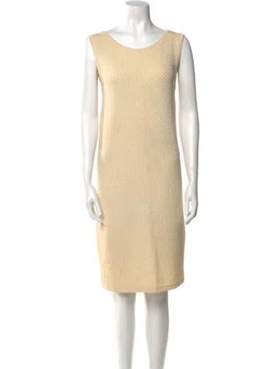 Pre-owned St John Scoop Neck Knee-length Dress In Neutral