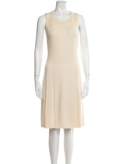 Pre-owned St John Scoop Neck Knee-length Dress In Neutral