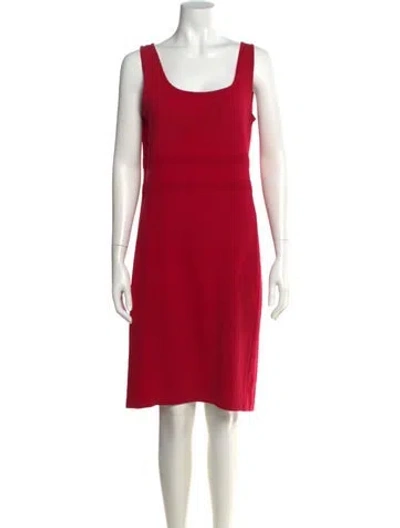Pre-owned St John Scoop Neck Knee-length Dress In Pink