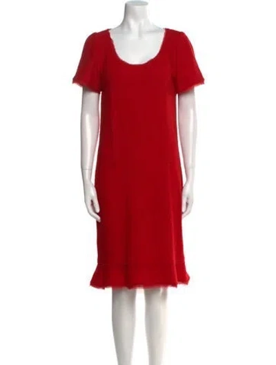 Pre-owned St John Scoop Neck Knee-length Dress In Red