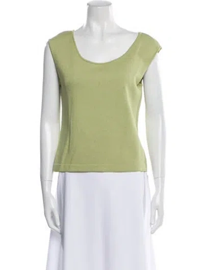 Pre-owned St John Scoop Neck Short Sleeve Top In Green