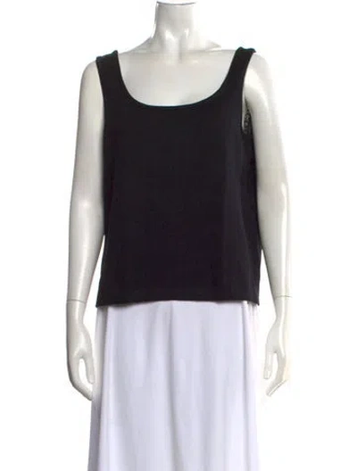 Pre-owned St John Scoop Neck Sleeveless Top In Black
