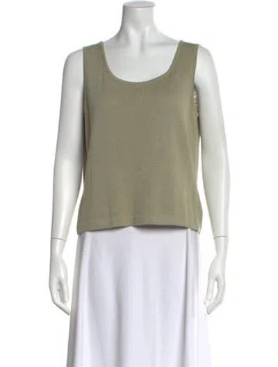 Pre-owned St John Scoop Neck Sleeveless Top In Green
