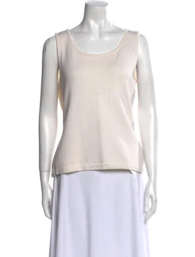 Pre-owned St John Scoop Neck Sleeveless Top In Neutral