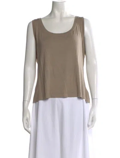 Pre-owned St John Scoop Neck Sleeveless Top In Neutral