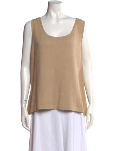 Pre-owned St John Scoop Neck Sleeveless Top In Neutrals