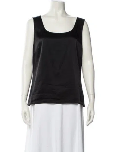 Pre-owned St John Scoop Neck Sleeveless Top In White