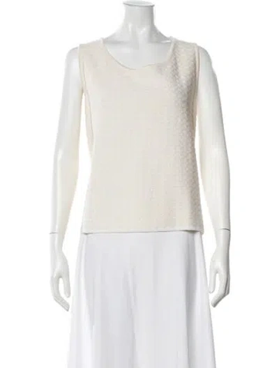 Pre-owned St John Scoop Neck Sleeveless Top In White