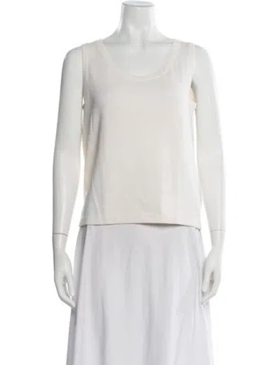 Pre-owned St John Scoop Neck Sweater In White
