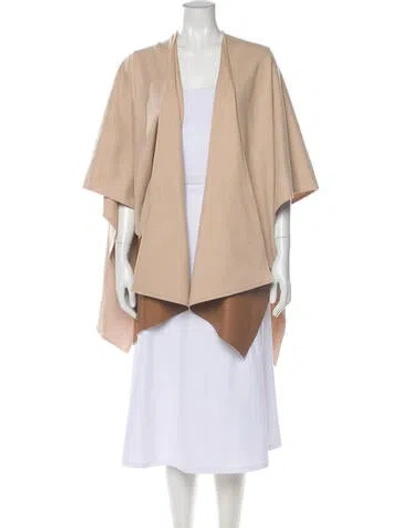 Pre-owned St John Shawl In Neutral