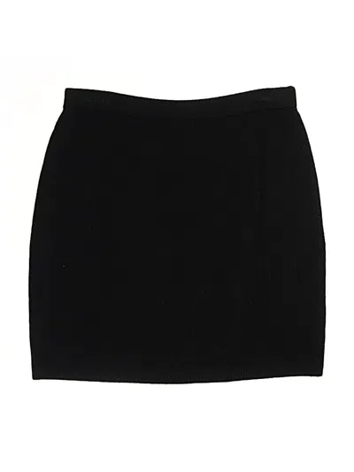 Pre-owned St John Shorts In Black