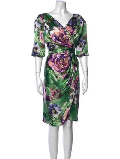 Pre-owned St John Silk Knee-length Dress In Green