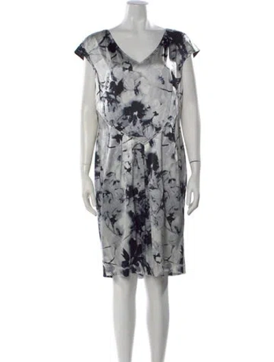 Pre-owned St John Silk Knee-length Dress In White