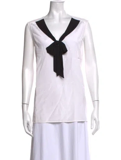 Pre-owned St John Silk V-neck Top In White