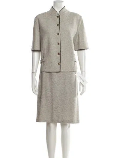 Pre-owned St John Skirt Set In White