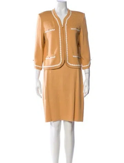 Pre-owned St John Skirt Suit In Neutral