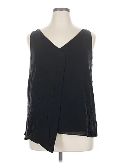 Pre-owned St John Sleeveless T-shirt In Black