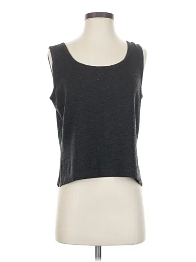 Pre-owned St John Sleeveless T-shirt In Gray