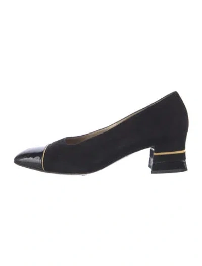 Pre-owned St John Suede Pumps In Black