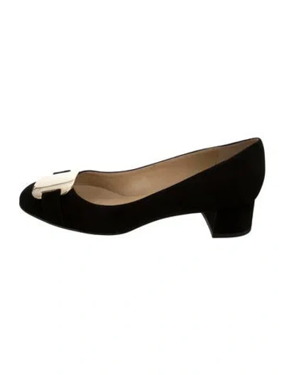 Pre-owned St John Suede Pumps In Black