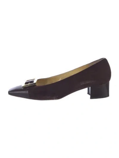 Pre-owned St John Suede Pumps In Brown