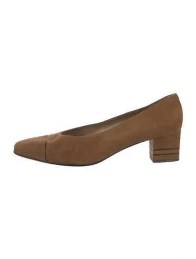 Pre-owned St John Suede Pumps In Brown
