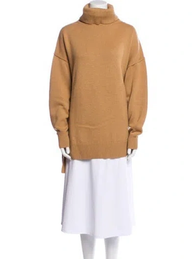 Pre-owned St John Turtleneck Sweater In Neutral