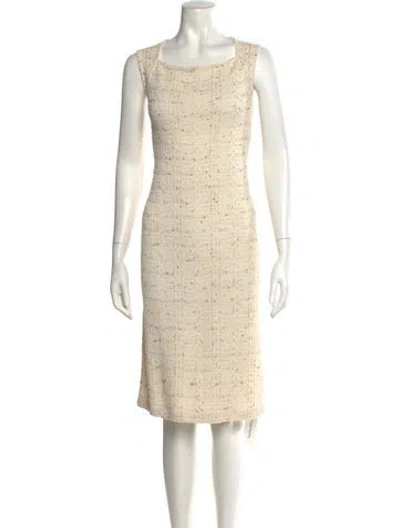 Pre-owned St John Tweed Knee-length Dress In Neutral