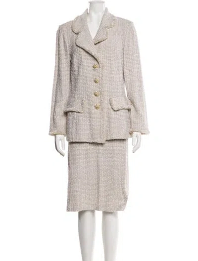Pre-owned St John Tweed Pattern Fringe Trim Accent Skirt Suit In Neutral