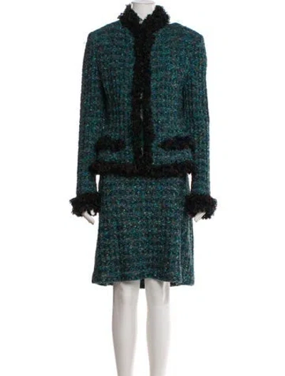 Pre-owned St John Tweed Pattern Ruffle Embellishment Skirt Set In Green