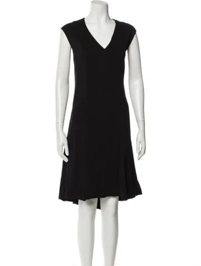 Pre-owned St John V-neck Knee-length Dress In Black