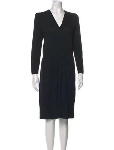 Pre-owned St John V-neck Knee-length Dress In Black