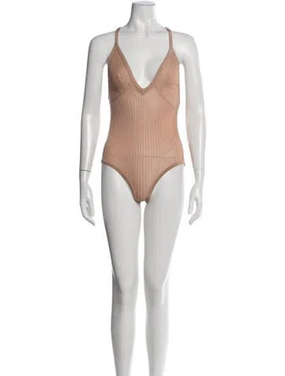 Pre-owned St John V-neck Sleeveless Bodysuit In Neutrals