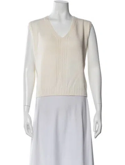 Pre-owned St John V-neck Sleeveless Top In Neutral