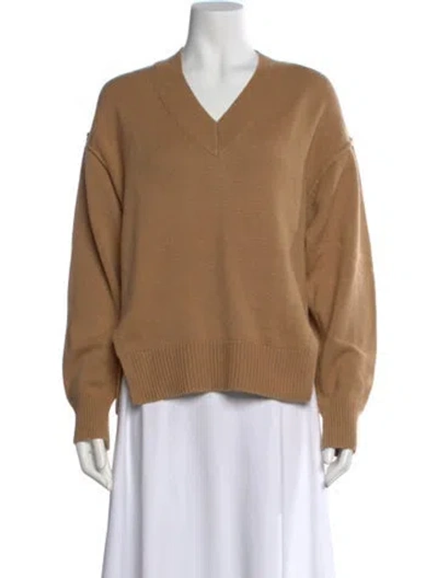 Pre-owned St John V-neck Sweater In Neutral