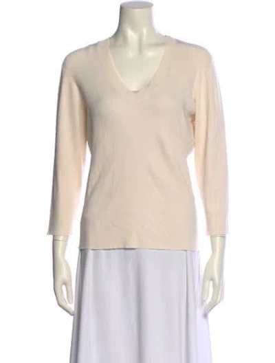 Pre-owned St John V-neck Three-quarter Sleeve Top In Neutral