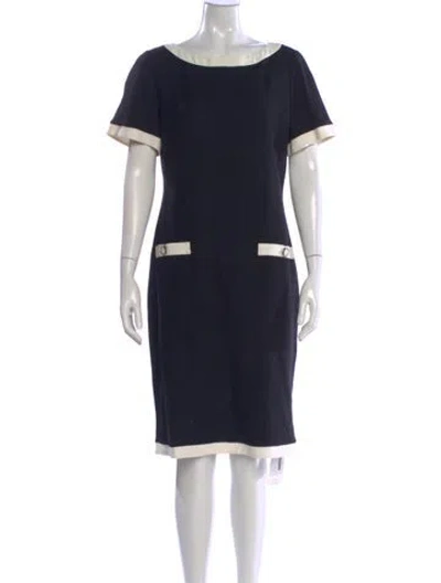 Pre-owned St John Wool Knee-length Dress In Black