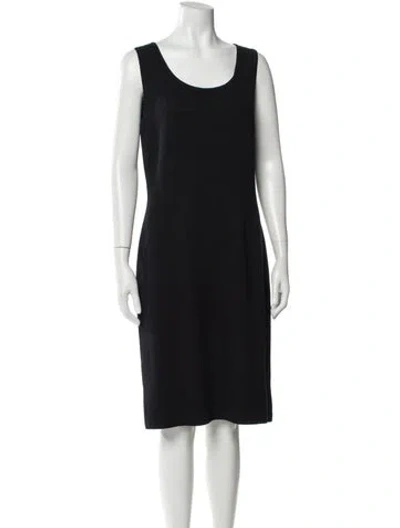 Pre-owned St John Wool Knee-length Dress In Blue