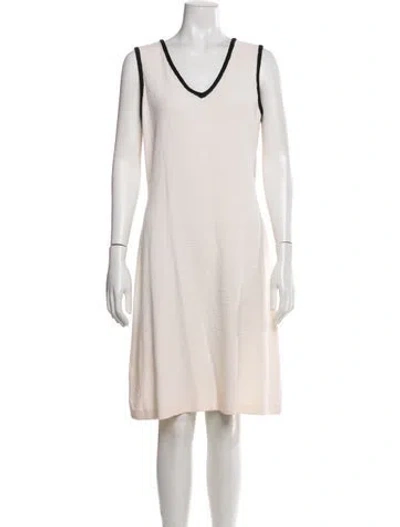 Pre-owned St John Wool Knee-length Dress In Neutral