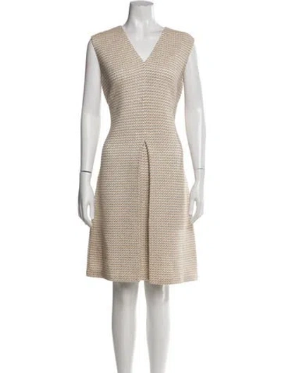 Pre-owned St John Wool Knee-length Dress In Neutral