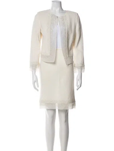 Pre-owned St John Wool Mesh Accents Skirt Set In White