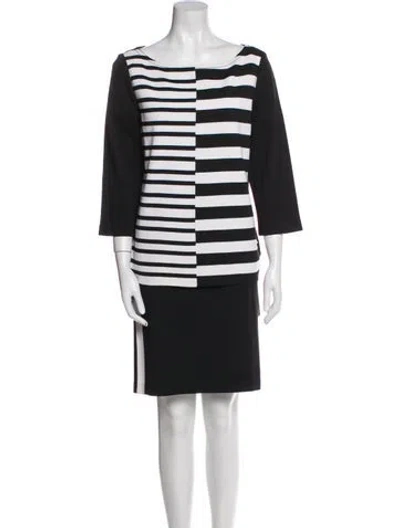 Pre-owned St John Wool Striped Skirt Set In Black