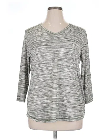 Pre-owned St. John's Bay 3/4 Sleeve T-shirt In Gray