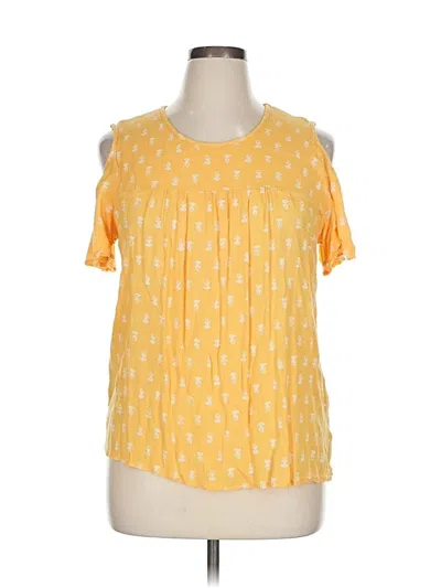 Pre-owned St. John's Bay Short Sleeve T-shirt In Yellow