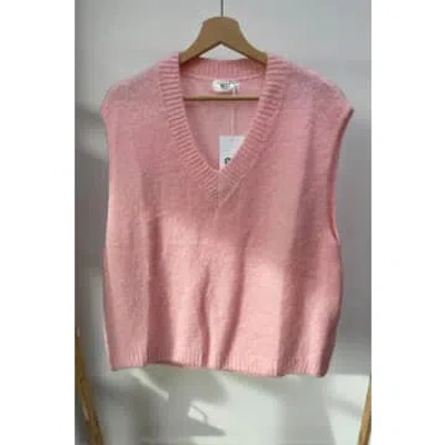 Øst London Tessa Knitted Waistcoat In Pink