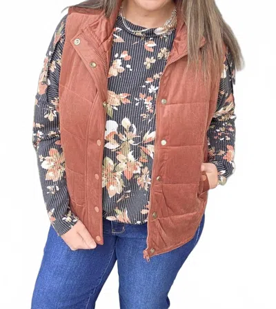 Staccato Mini Cord Puffer Snap Button Vest In Wine In Pink